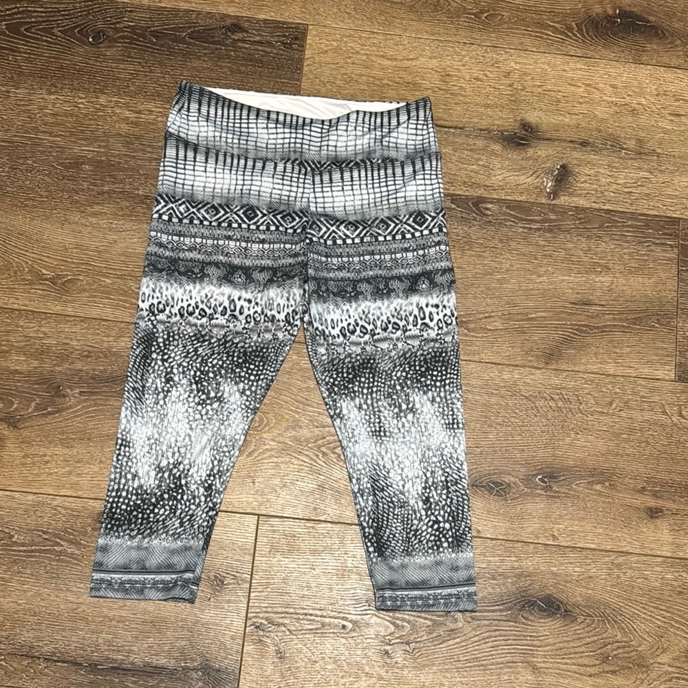 Pure Karma legging capris small‎
